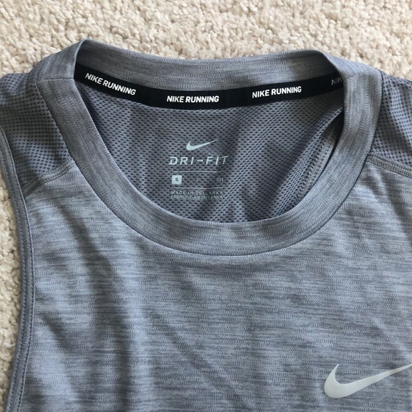 Nike tank - Picture 2 of 3